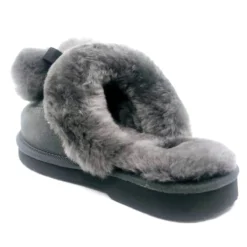 PomPom Sheepskin Scuff -Jumbo || PACIFIC Store pompom sheepskin scuff original ugg australia classic 8
