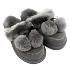 PomPom Sheepskin Scuff -Jumbo || PACIFIC Store pompom sheepskin scuff original ugg australia classic 9