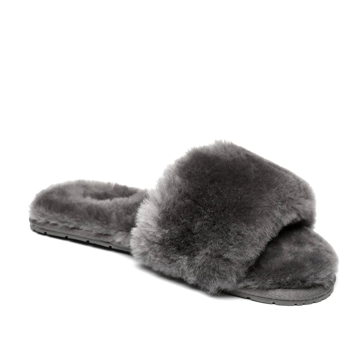 UGG Mae Slippers 8 UGG Mae Slippers - Image 8