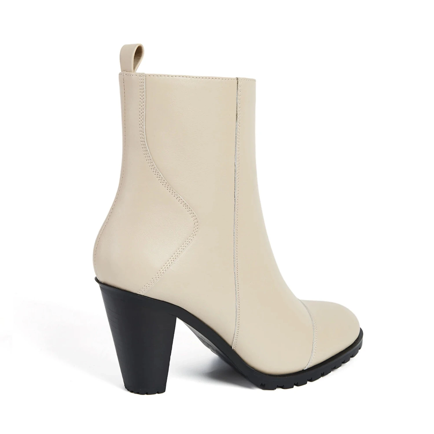 UGG Aether Leather Boot 6 UGG Aether Leather Boot - Image 6