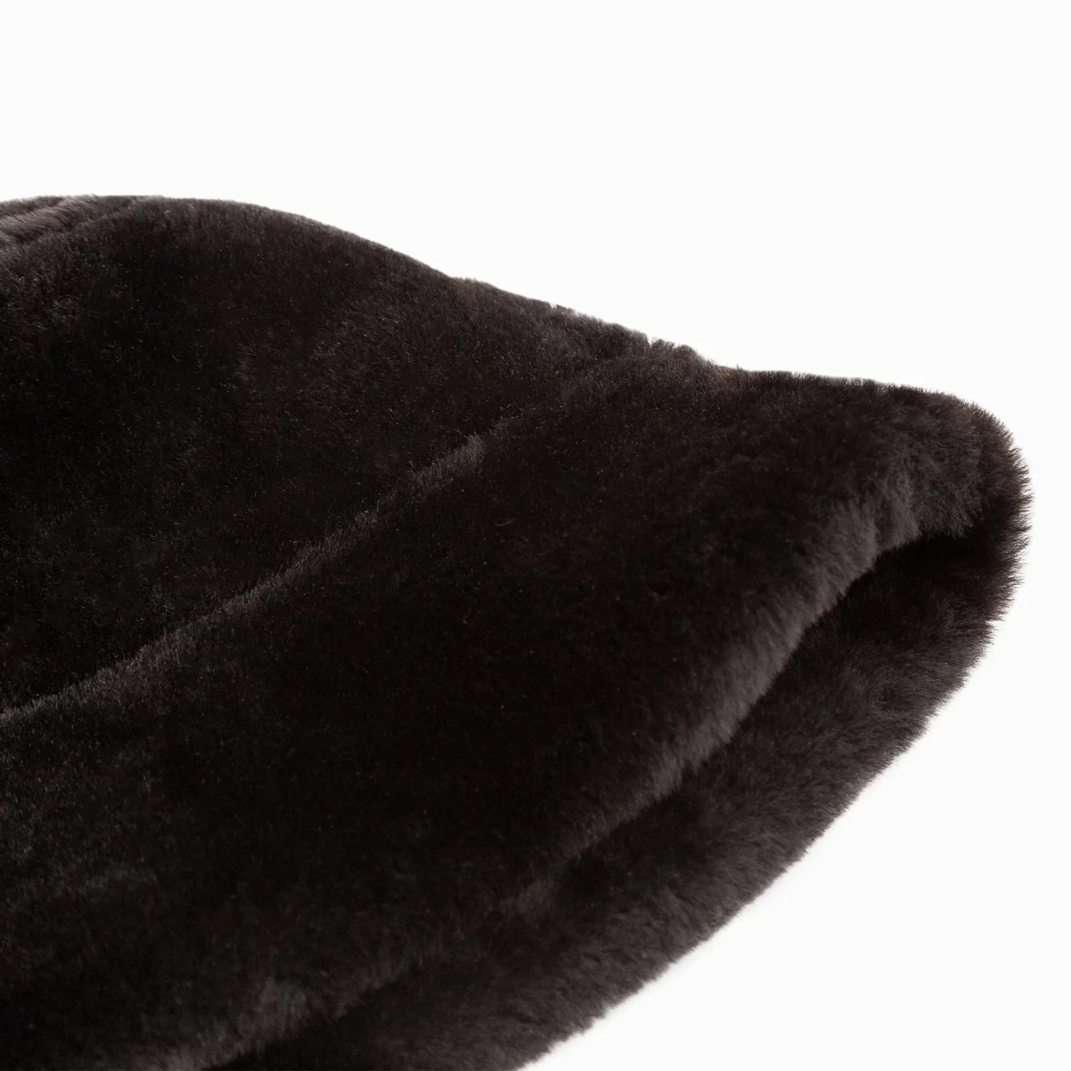 UGG Double Face Sheepskin Bucket Hat 5 UGG Double Face Sheepskin Bucket Hat - Image 5