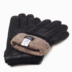UGG Premium Touch Screen Men's Silver Stud Gloves -Jumbo || PACIFIC Store ugg premium touch screen men s silver stud gloves original ugg australia classic 5