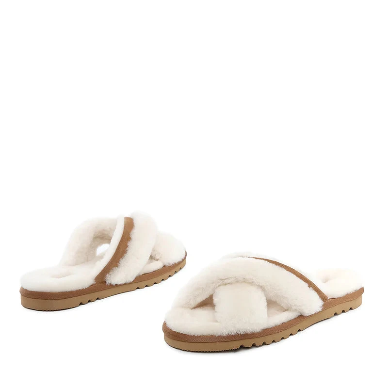 UGG Reggie Crossover Slides 3 UGG Reggie Crossover Slides - Image 3