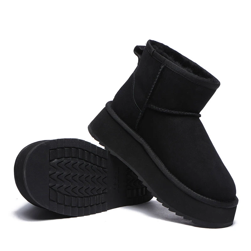 UGG Women's Classic Mini Platform Boot 10 UGG Women's Classic Mini Platform Boot - Image 10